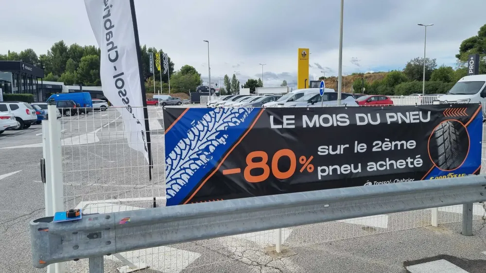 banderole concessionnaire